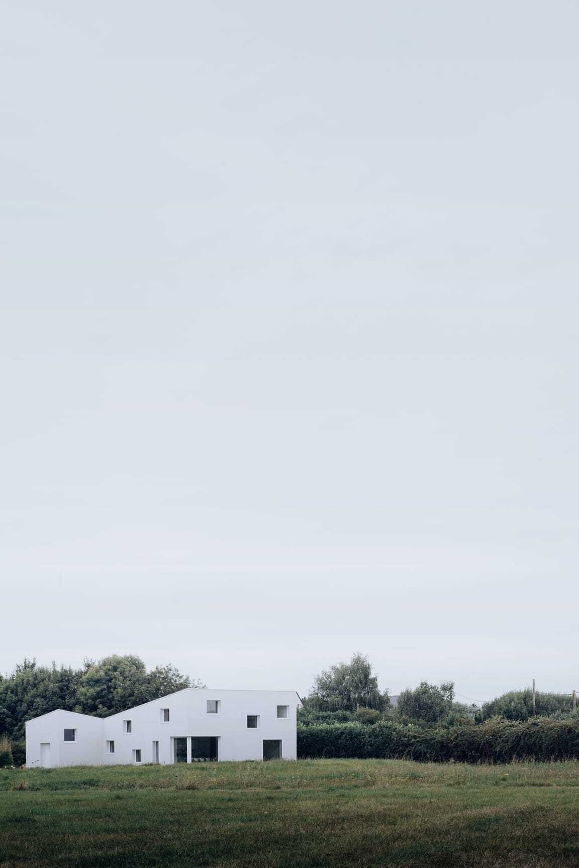 SRA HD SB House for a Photographer 2