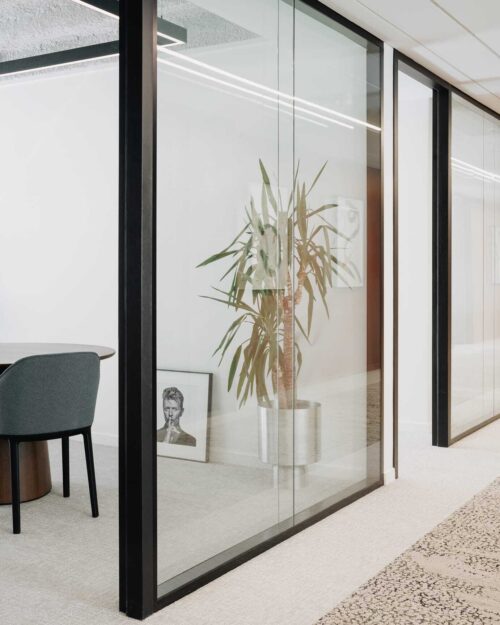 STUDIO RAZAVI PARTNERS Motion EP Simone Bossi 21