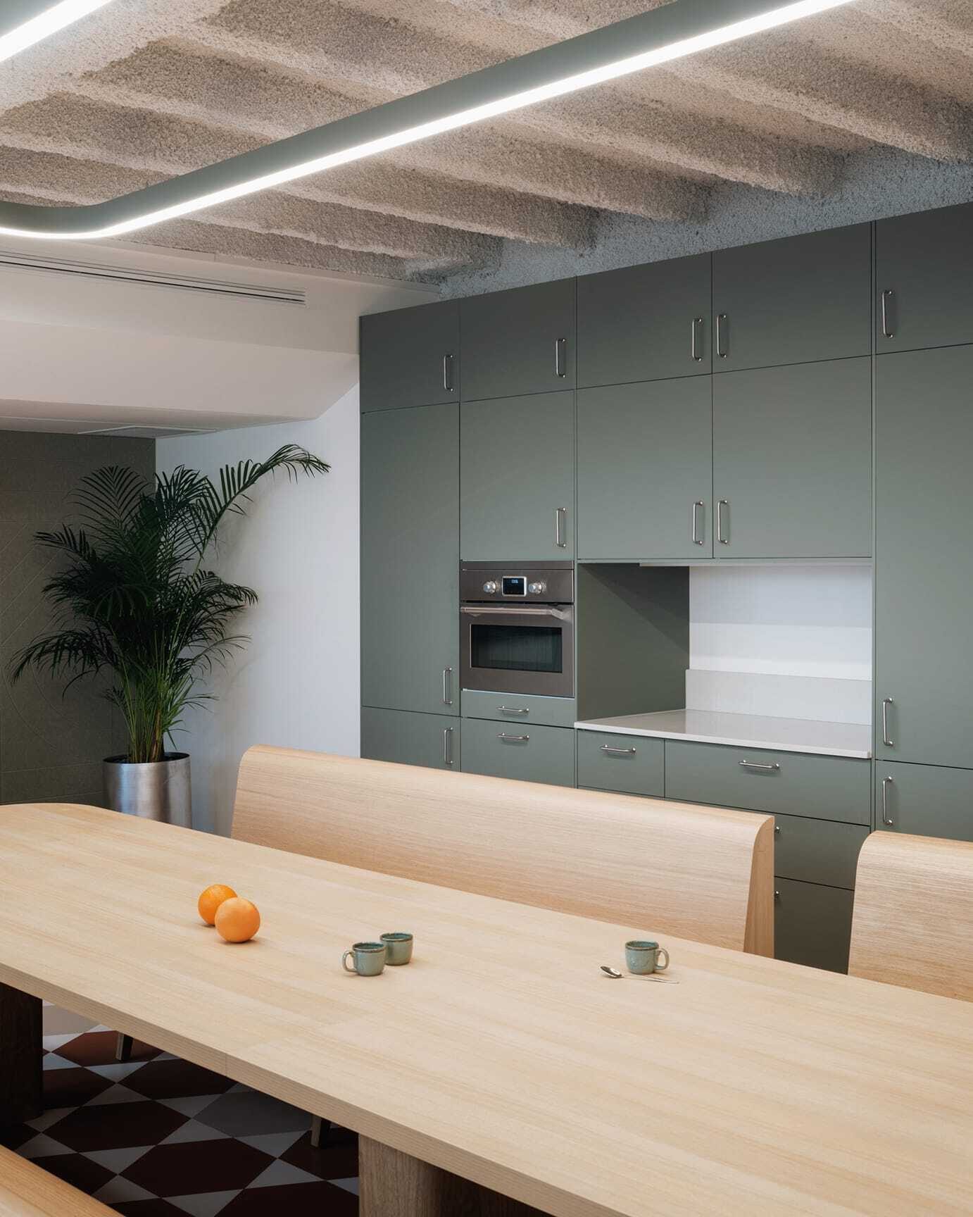 STUDIO RAZAVI PARTNERS Motion EP Simone Bossi 25