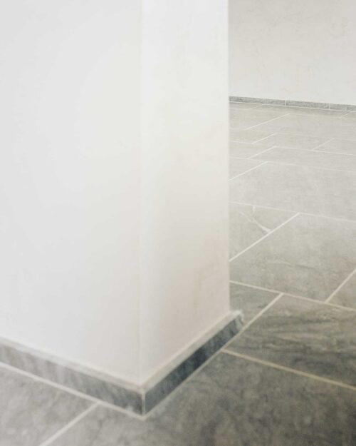 Studio razavi architecture Mountain House II 10