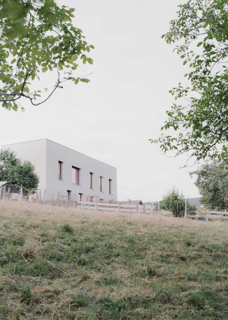 1 THUMB studio razavi architecture Mountain House II 3 COVER