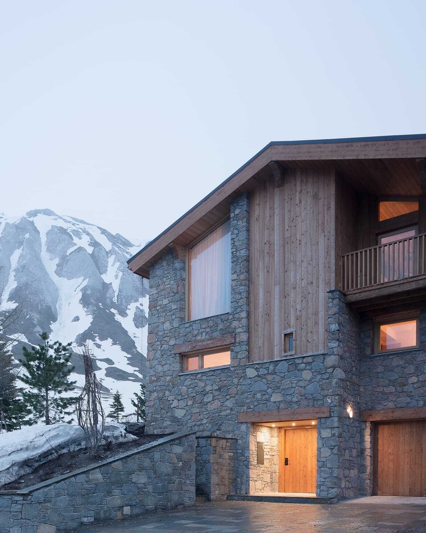 1 THUMB SIMONE BOSSI 2024 120